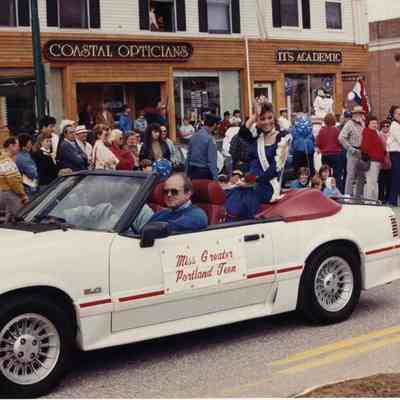 Brunswick's 250th anniversary parade