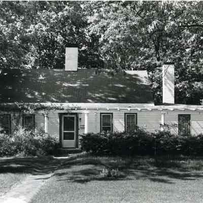 A photo of the McKeen House.