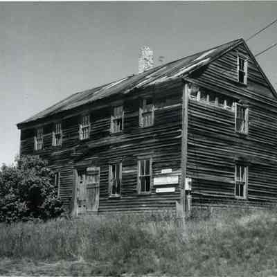 A photo of the Hunter Tavern, Middlesex Road, Topsham.