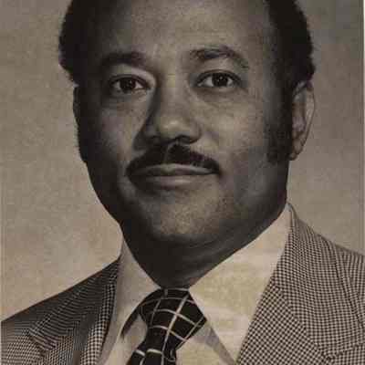 A photo view of Prof. John C. Walter. 5/9/1977.