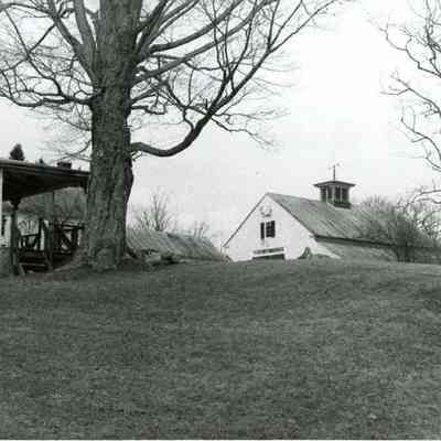 A photo of a house and Barn at Mere Point. 4/10/1992.