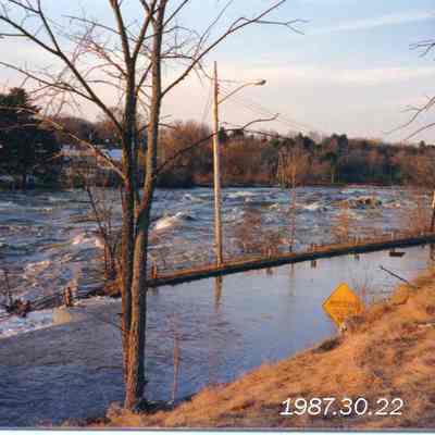 Mill Street during 1987 Flood
