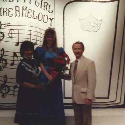 Teen Queen 1988 Lisa Kelly with her parents Ronald and Cece Kelly.