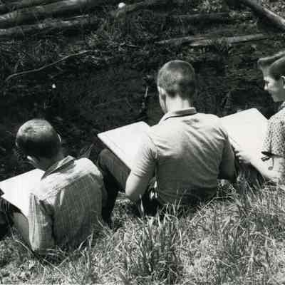 Outdoor Art Class