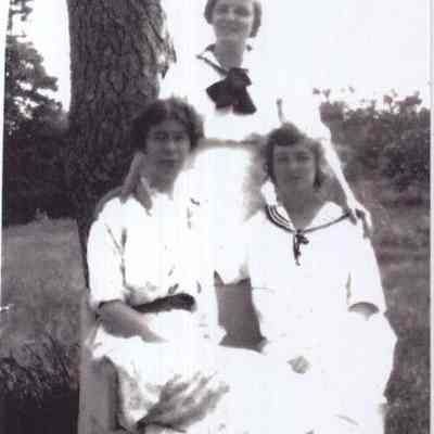 Dr. Alice Whittier, Marian Morse Bommer and Helen Cady