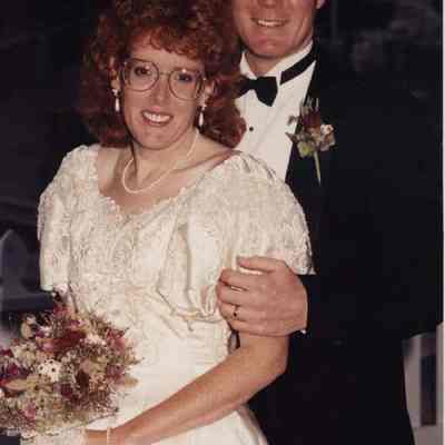 A photo view of Bob & Janet Hamilton.