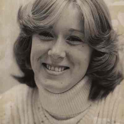 A photo view of Pam Leady.