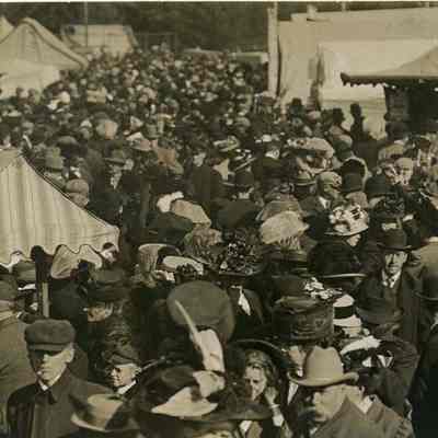 Topsham Fair crowd scene