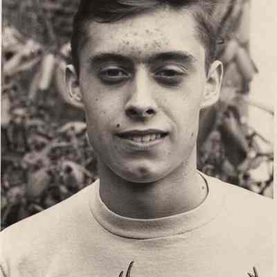 A photo view of Aaron Gower.