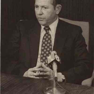 A photo view of Elwin Thurlow.