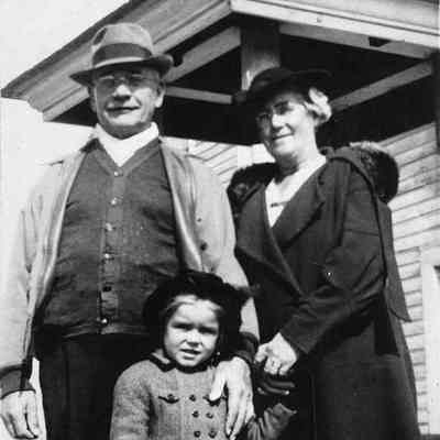 Lew and Elise Hanson and Elise Anne Leighton