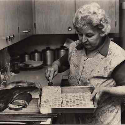 A photo view of Mary Adams. 12/21/1981.