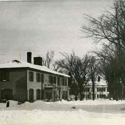 A photo of the David Dunlap House.