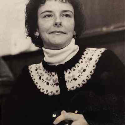 A photo view of Nancy Boothby.