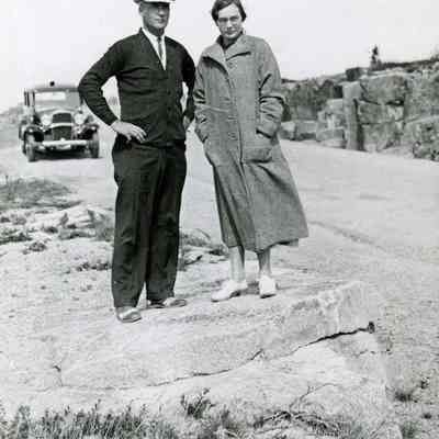 A photo of Herbert and Catharine Skolfield.