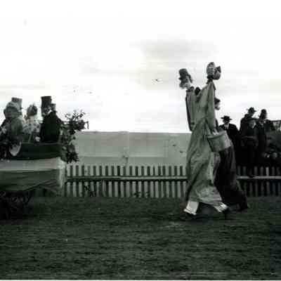 Clown in Topsham's Parade