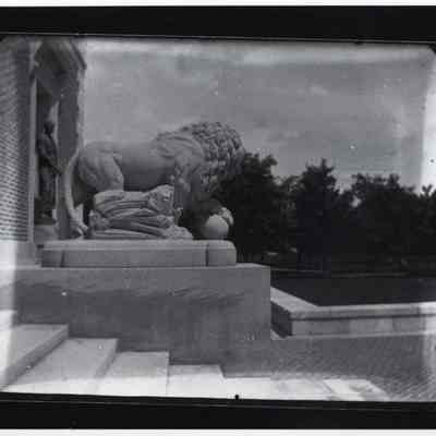 Walker Art Building, Lion Statue