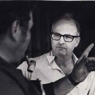 A photo view of Richard Morrell.