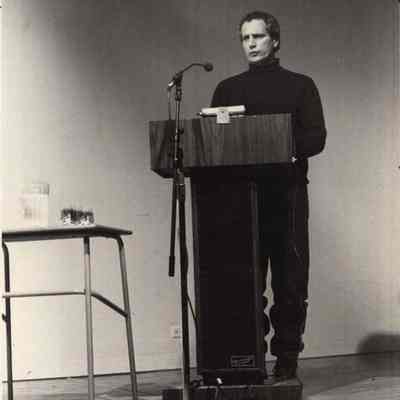 A photo view of Barry Roth. 5/3/1996.