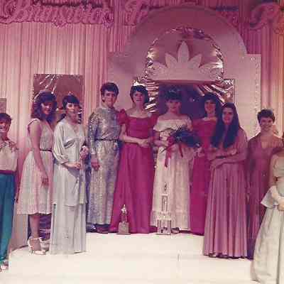 Teen Queens.