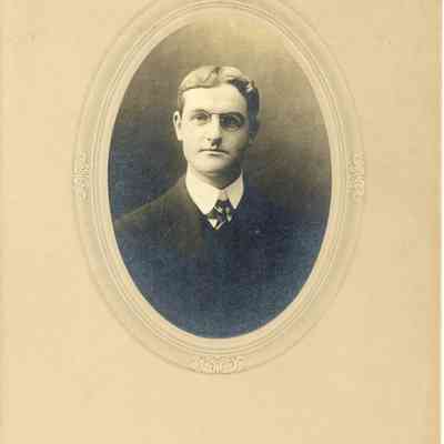 Frank Edwards Mahoney