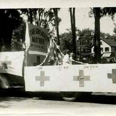 Red Cross Float at the Brunswick Bicentennial Parade