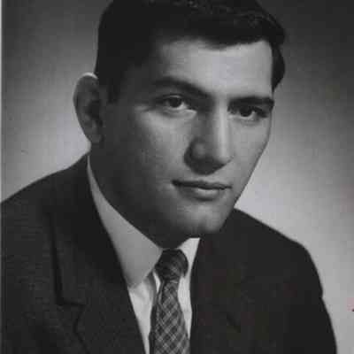 A photo view of Peter Kostacopoulos.
