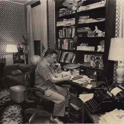 A photo view of Clint Hagan. 12/3/1982.