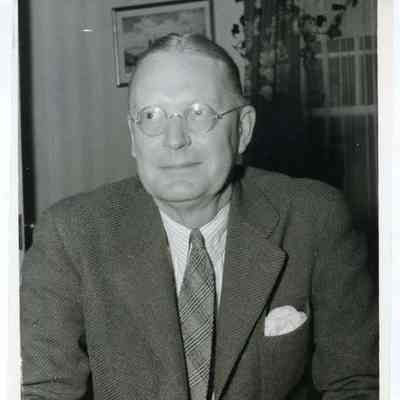 Carelton Young