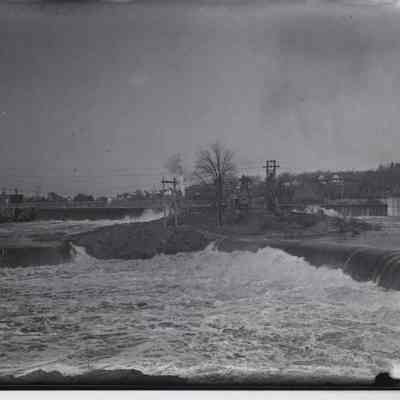 1923 flood ("freshet"), Suspension Bridge to Old Story Power Plant