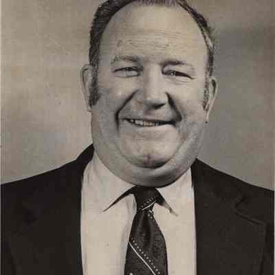 A photo view of Earl Ormsby Jr.