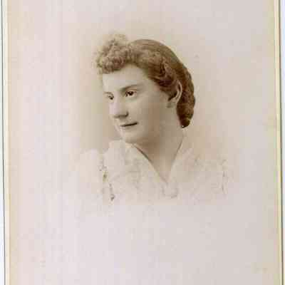 Julia Plummer