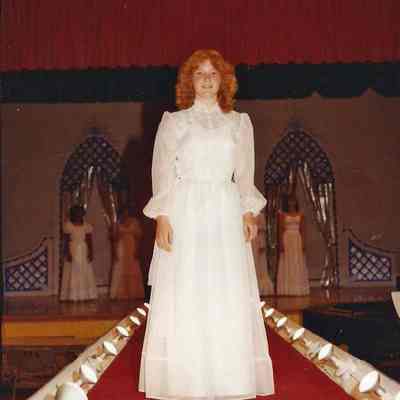 A color photograph of Anita Lashbrook contestant #7