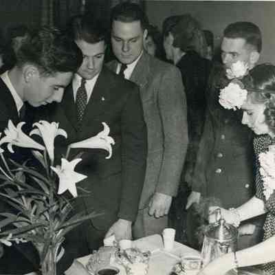 Unidentified people at Harold & Priscilla Eames's wedding