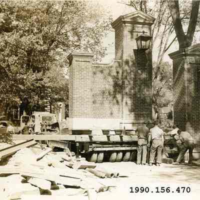 Bowdoin College Gate Being Moved