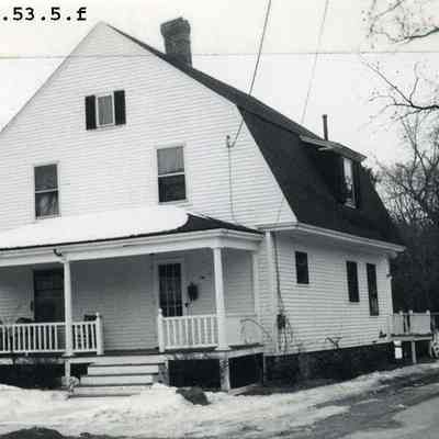 A photo of the house at 17 McKeen Street.