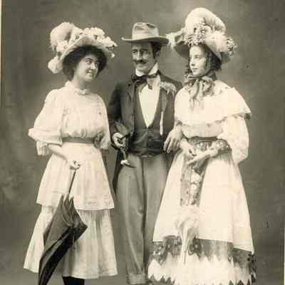 Roseann Fortin and Cercle Cremazie players