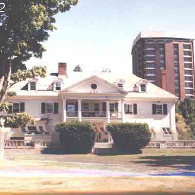 A photo of the house at corner of Maine and College.