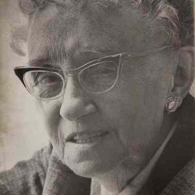 A photo view of Mrs. James Boylin.