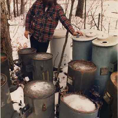 A photo view of Ernest S. Jewett III. 2/17/1989.
