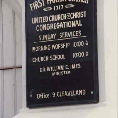 A photo of sign at First parish Church.