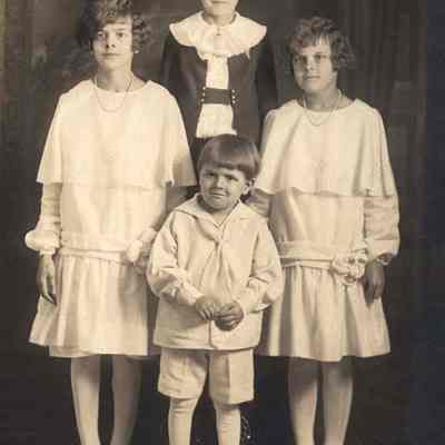 A photo of the Children of Hilaire and Mamie St. Pierre.