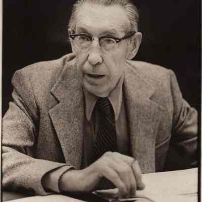 A photo view of Harold Lumson. 11/28/1977.