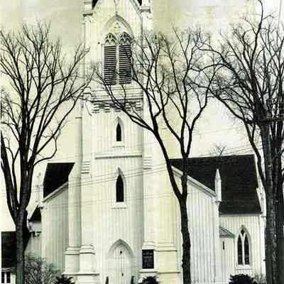A photo of the First Parish Church.