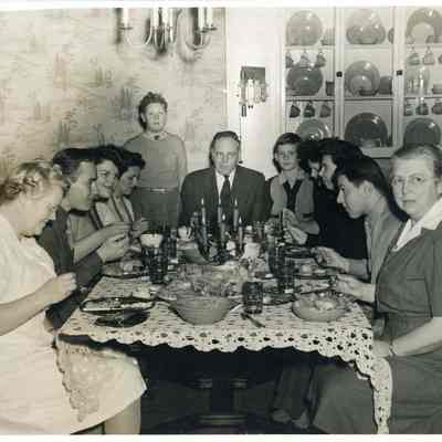 Harold Laws Family Thanksgiving Dinner