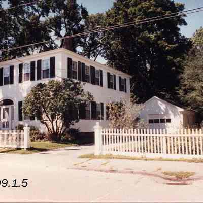 A photo of the Grows House.