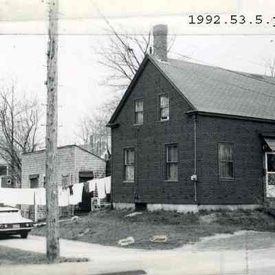 A photo of a house on Weymouth St.