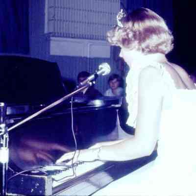 Unknown Contestant