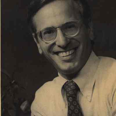 A photo view of Martin Wilk.