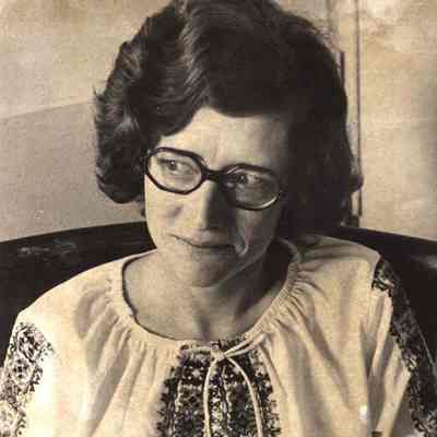 Nan Stone